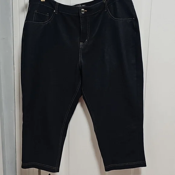 Dark Denim Capri Pants - Picture 2 of 9